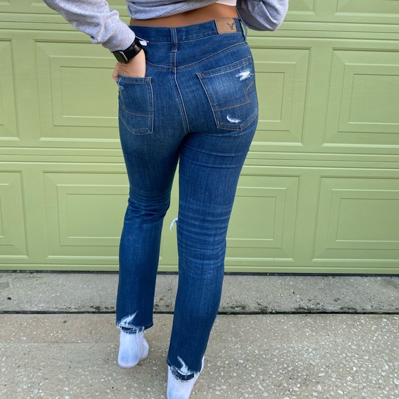 American Eagle Womens Blue Denim Vintage Hi Rise Ripped Jeans Size 6 EUC - Picture 2 of 4